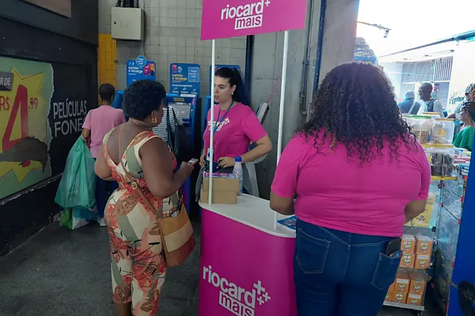 Riocard cadastra passageiros no Bilhete Único em São João de Meriti